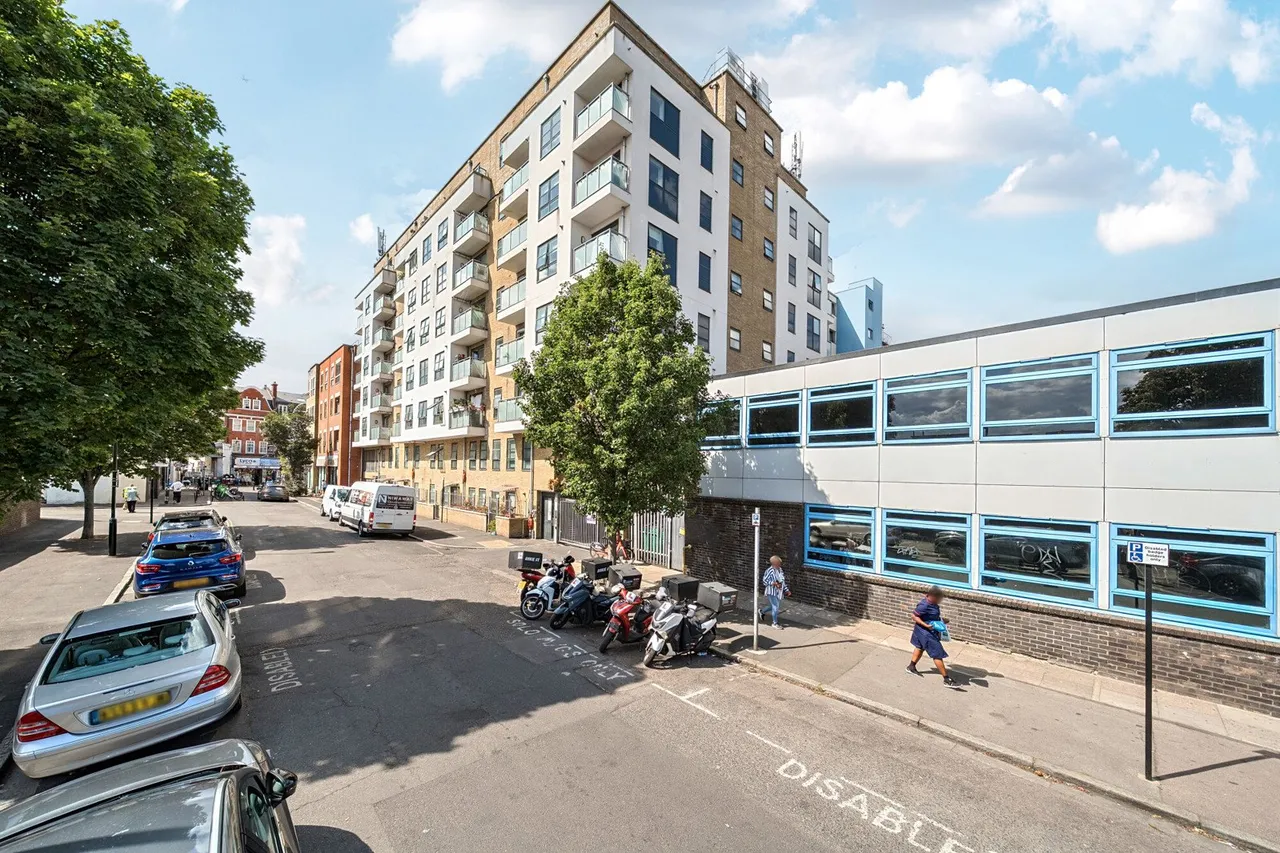 Bournemouth Road, SE15, photo 19