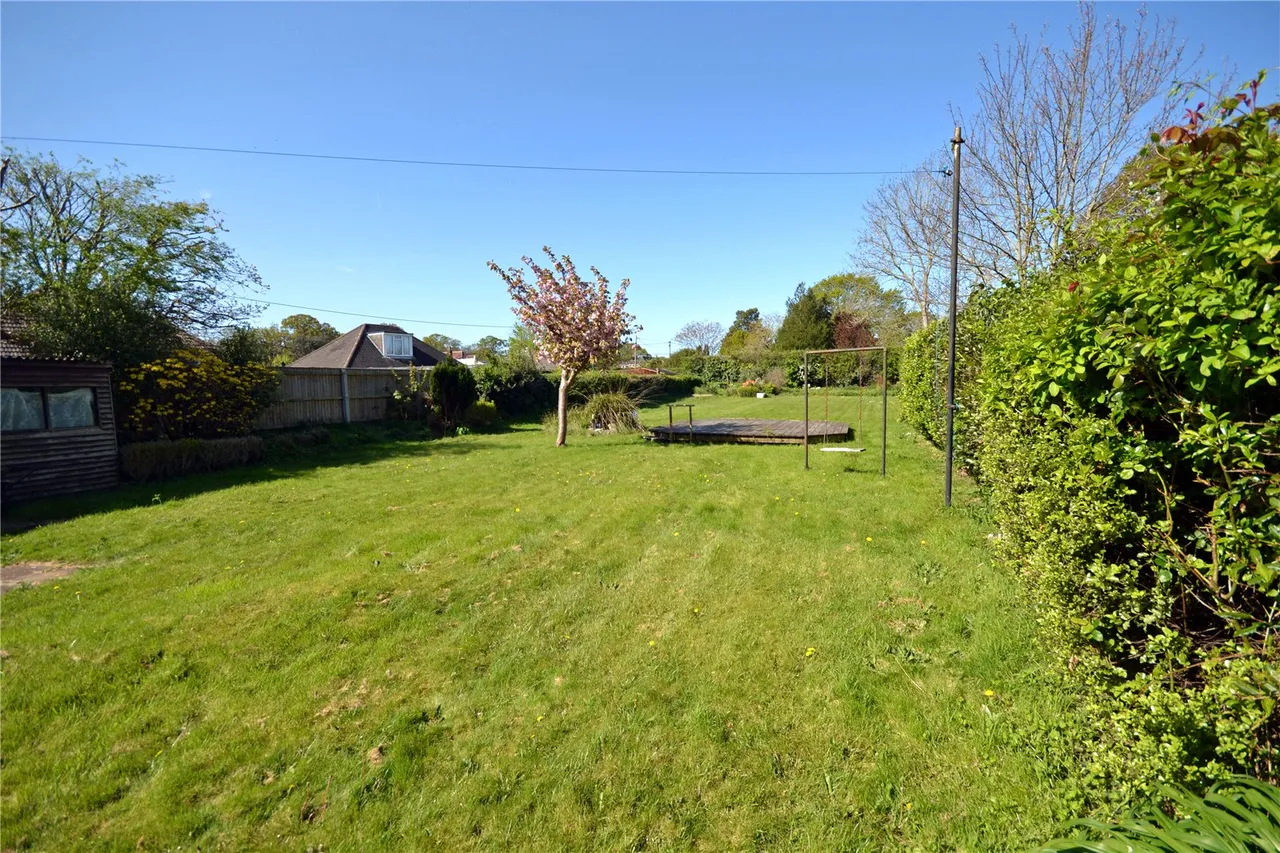 Warborne Lane, Portmore, Lymington, Hampshire, SO41 5RH, photo 3