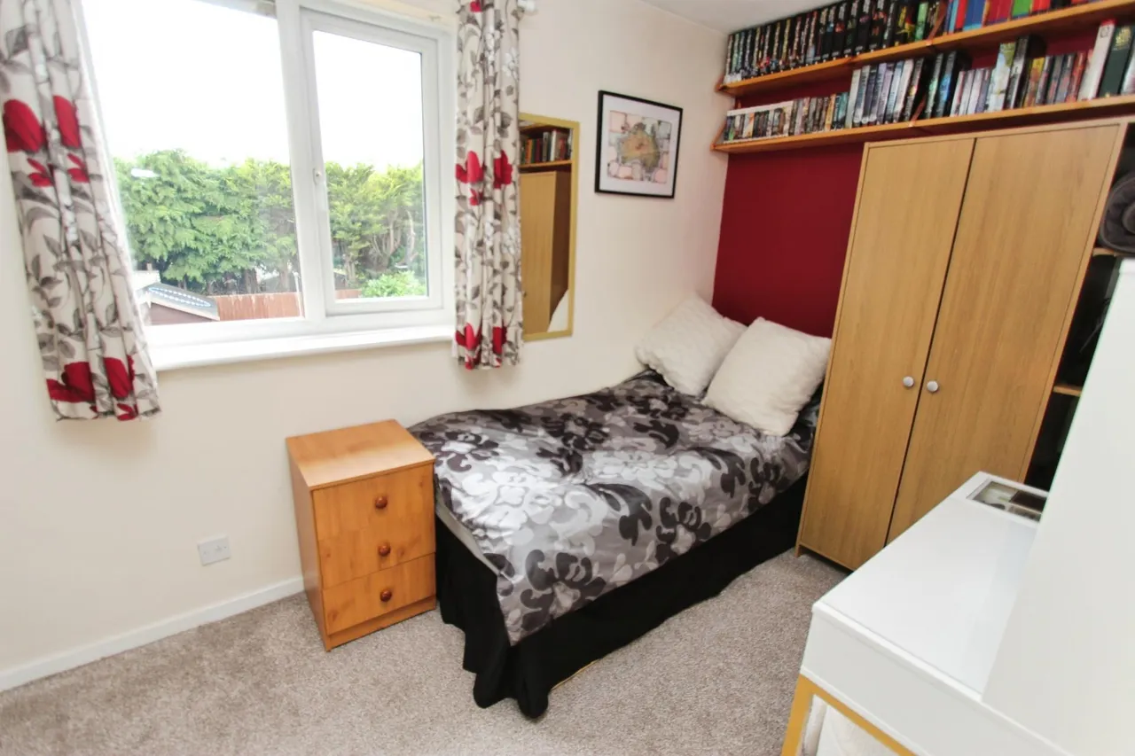 Hatton Crofts, Long Eaton, NG10, photo 13