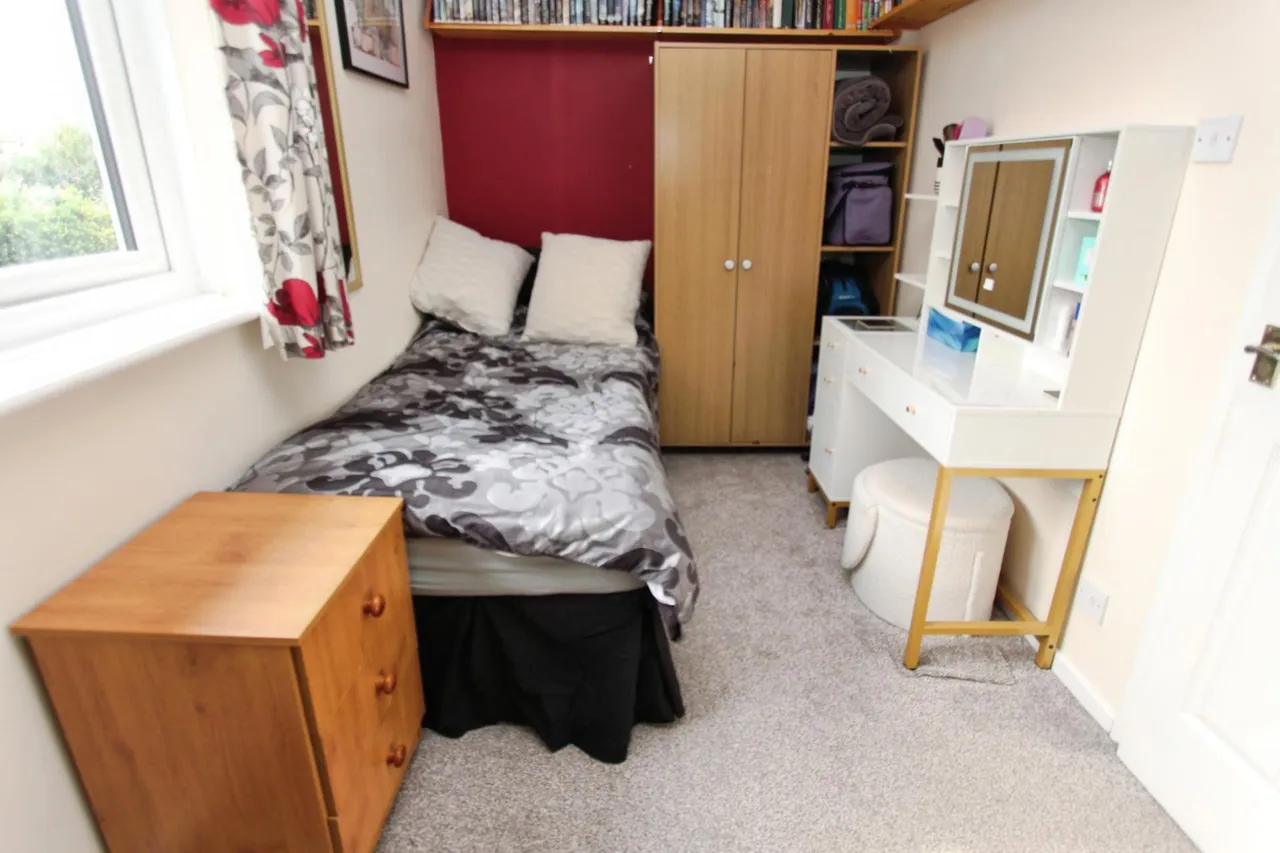 Hatton Crofts, Long Eaton, NG10, photo 11