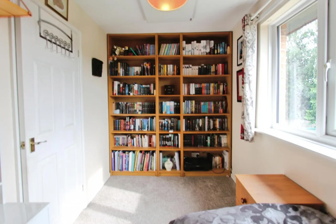 Hatton Crofts, Long Eaton, NG10, photo 12