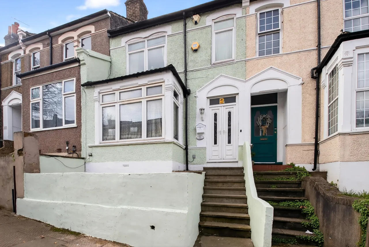 Willenhall Road, London, photo 2