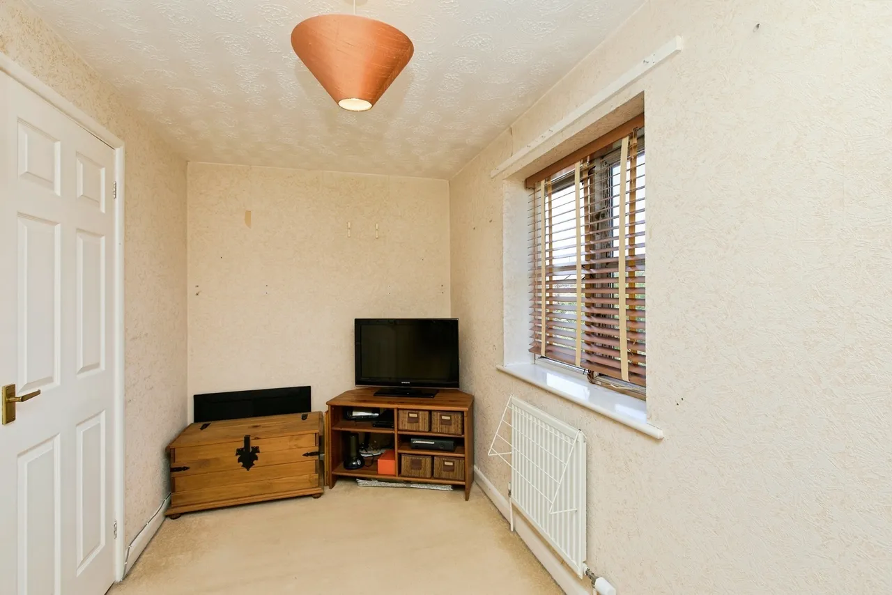 Helvellyn Way, Long Eaton, NG10, photo 13