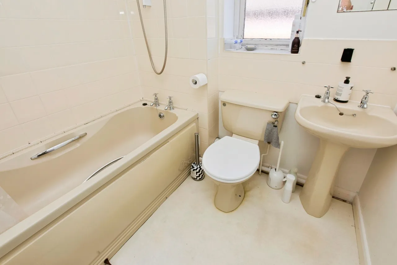 Helvellyn Way, Long Eaton, NG10, photo 11