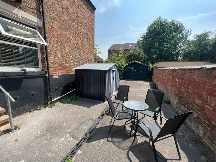 Laburnum Grove, Beeston, NG9, photo 7