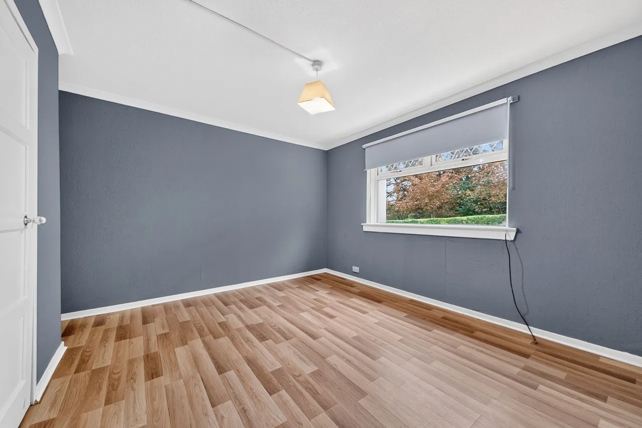 Robslee Road, Thornliebank, G46, photo 8