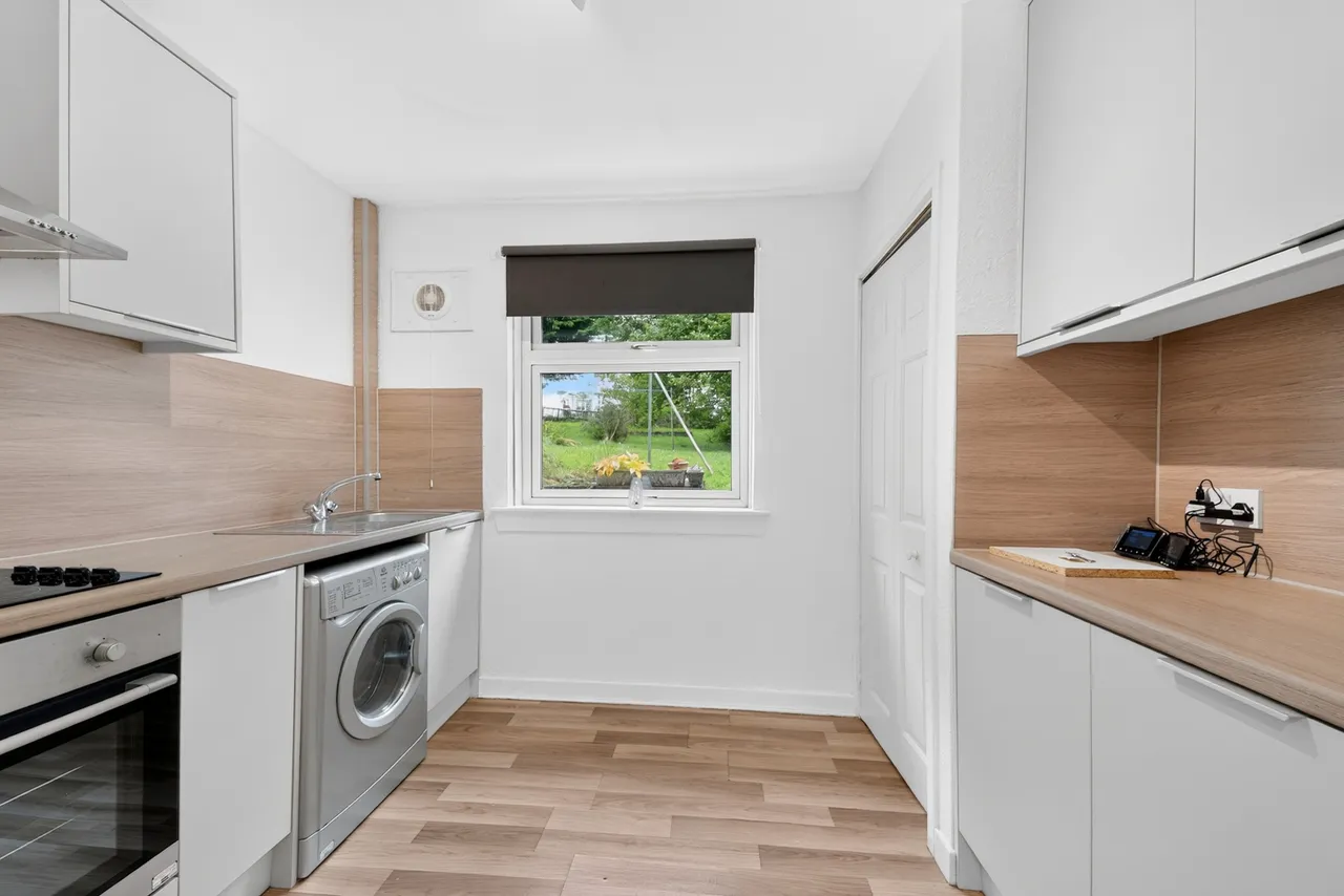 Robslee Road, Thornliebank, G46, photo 5