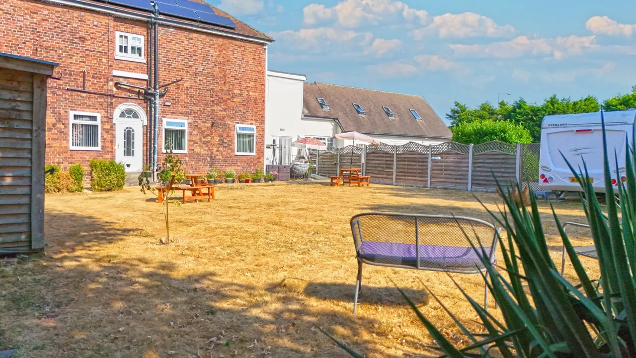 Mill House, Hadley Park East, Hadley TF1 6QJ, photo 34