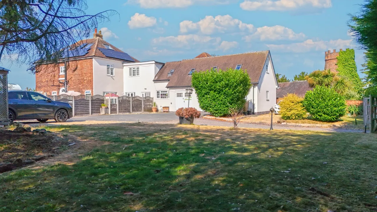 Mill House, Hadley Park East, Hadley TF1 6QJ, photo 33