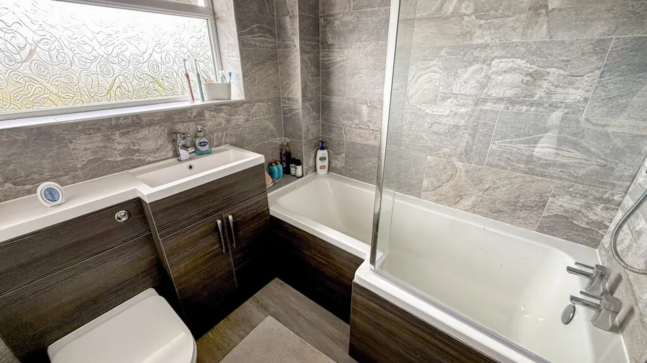 Chichester Park, Westbury, BA13, photo 9