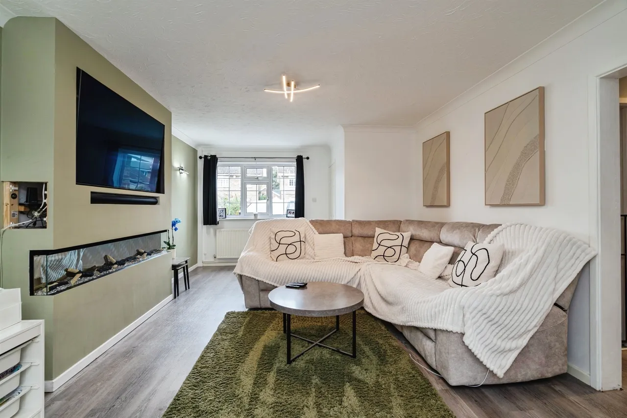 Fellowes Drive, Bradwell, Great Yarmouth, photo 7