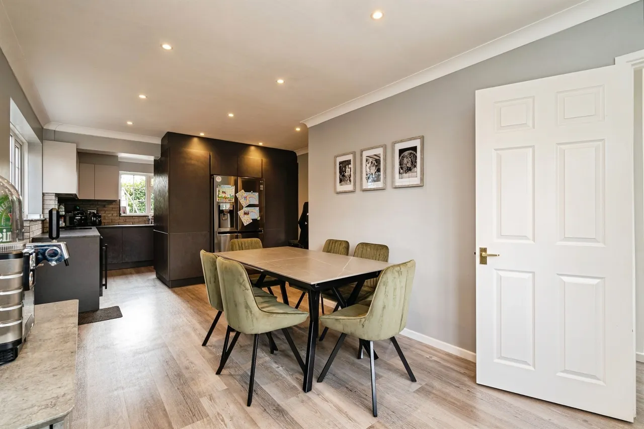 Fellowes Drive, Bradwell, Great Yarmouth, photo 3