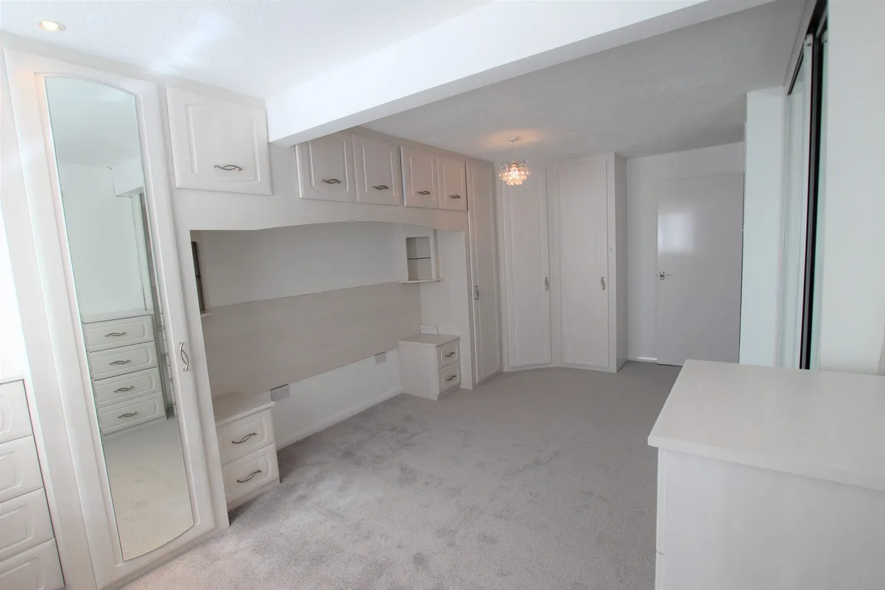 Milton Drive, Newport Pagnell, Newport Pagnell, MK16 9BS, photo 11