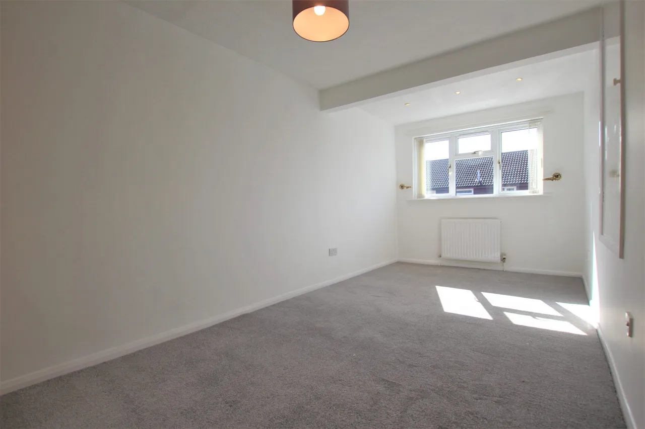 Milton Drive, Newport Pagnell, Newport Pagnell, MK16 9BS, photo 10