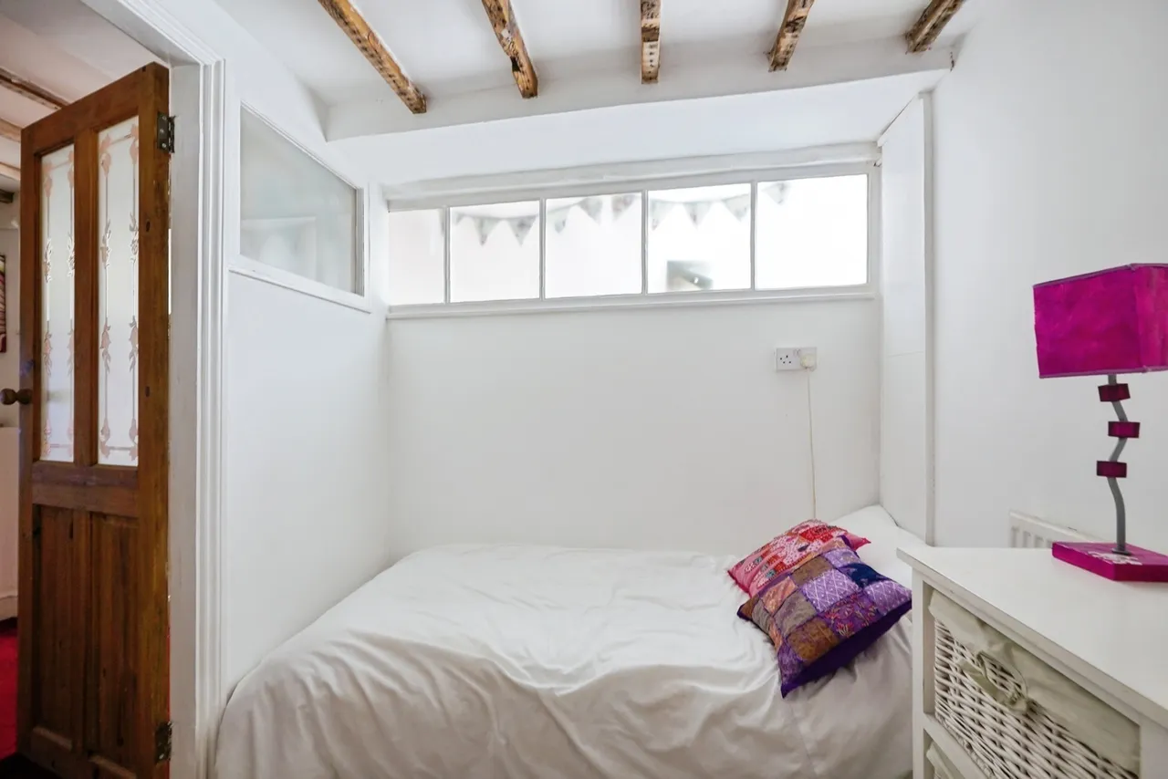 Sandgate High Street, Sandgate, Folkestone, Kent, CT20, photo 10