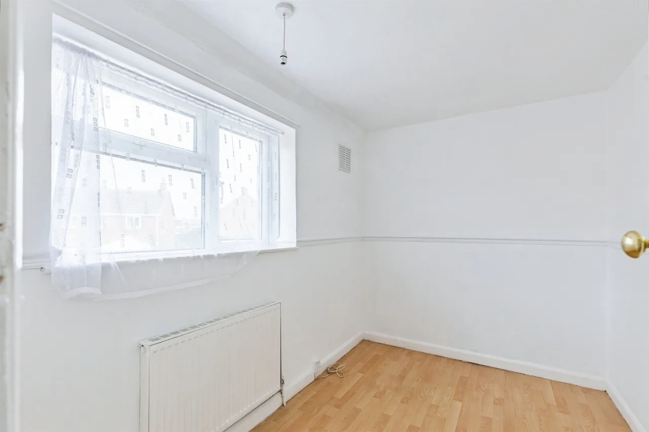 Ashley Avenue, Corby, photo 6