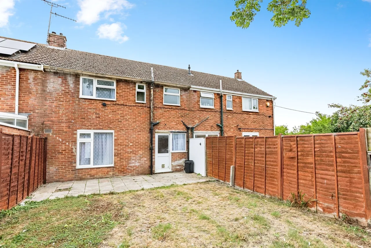 Ashley Avenue, Corby, photo 11