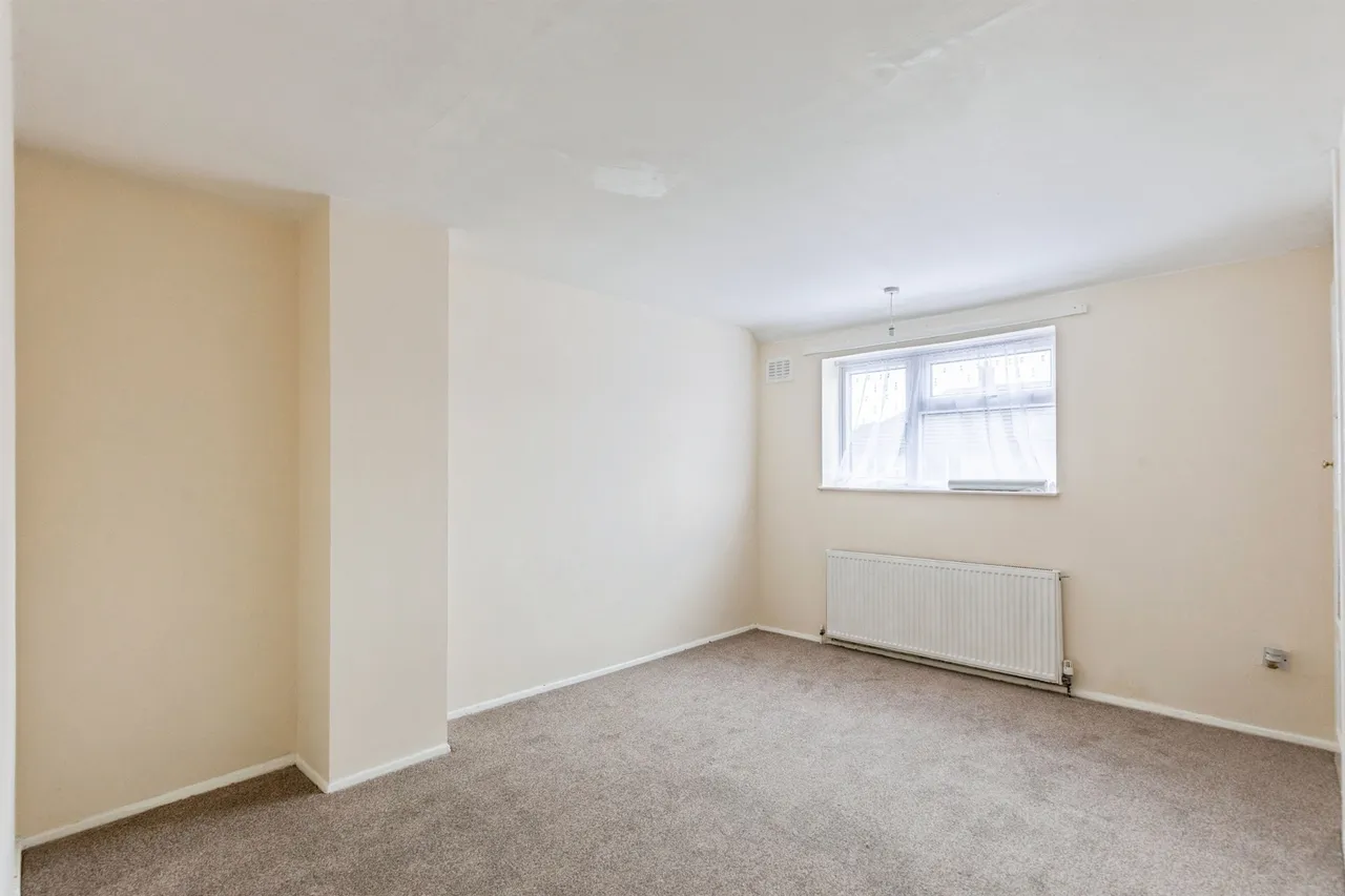Ashley Avenue, Corby, photo 5