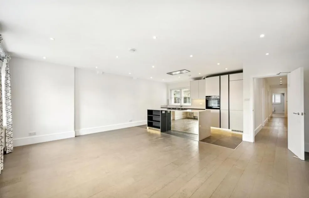 1 bed flat to rent, Baker Street, London, NW1