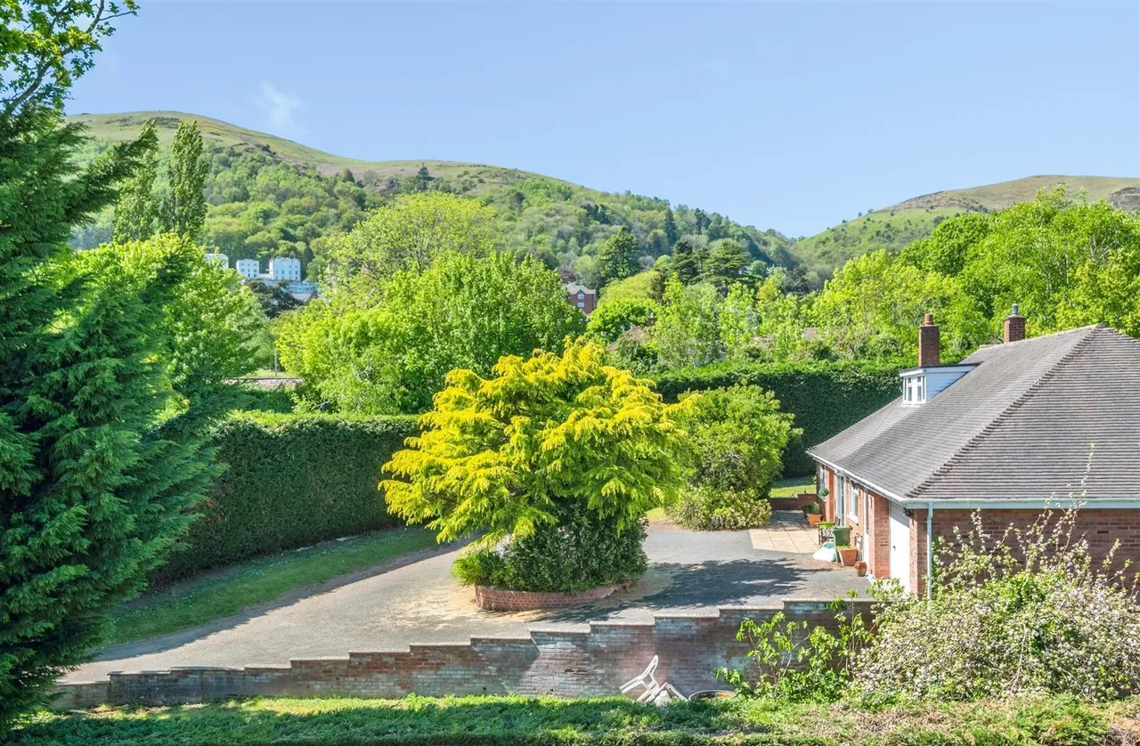 Court Road, Malvern, WR14, photo 20