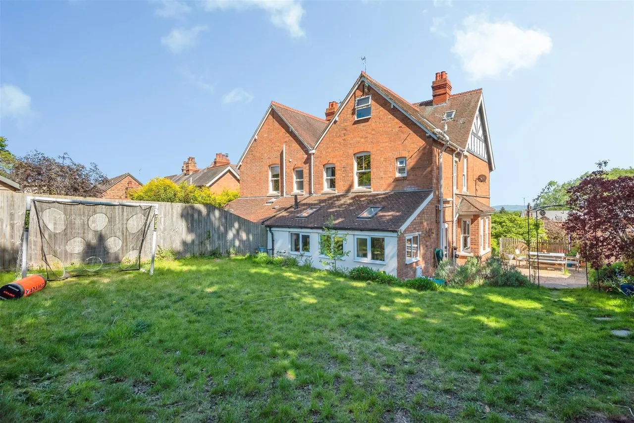 Court Road, Malvern, WR14, photo 22