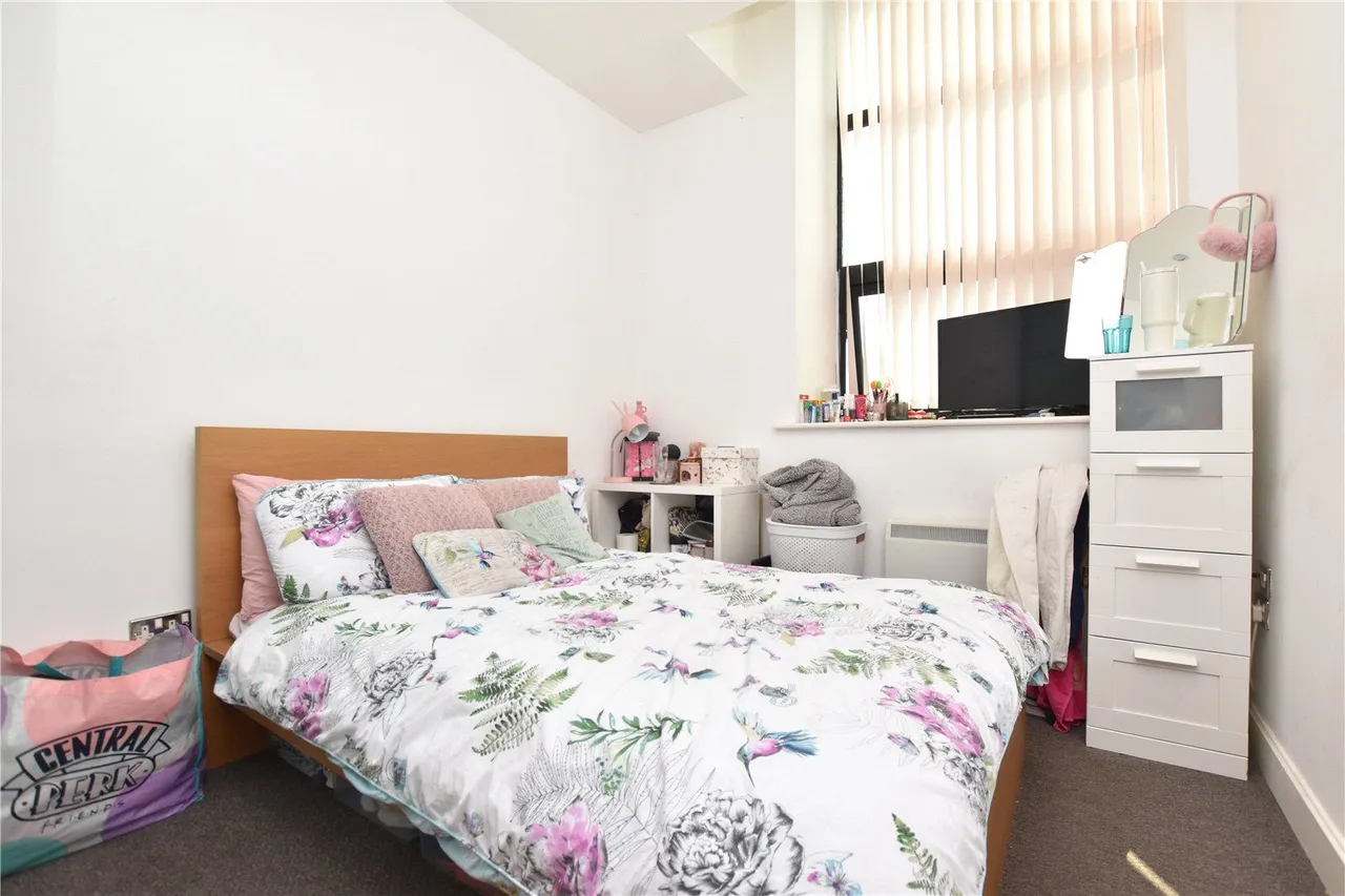 Cavendish Court, Drighlington, BD11, photo 10