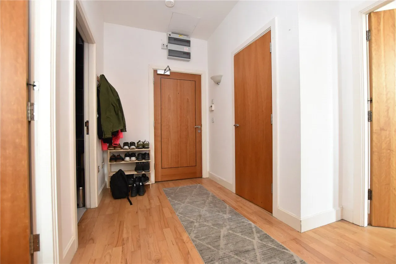 Cavendish Court, Drighlington, BD11, photo 7