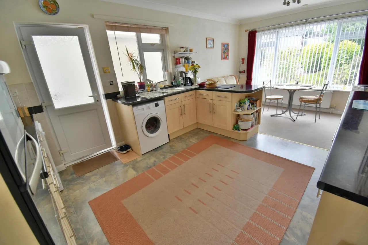 Mags Barrow, BH22, photo 2