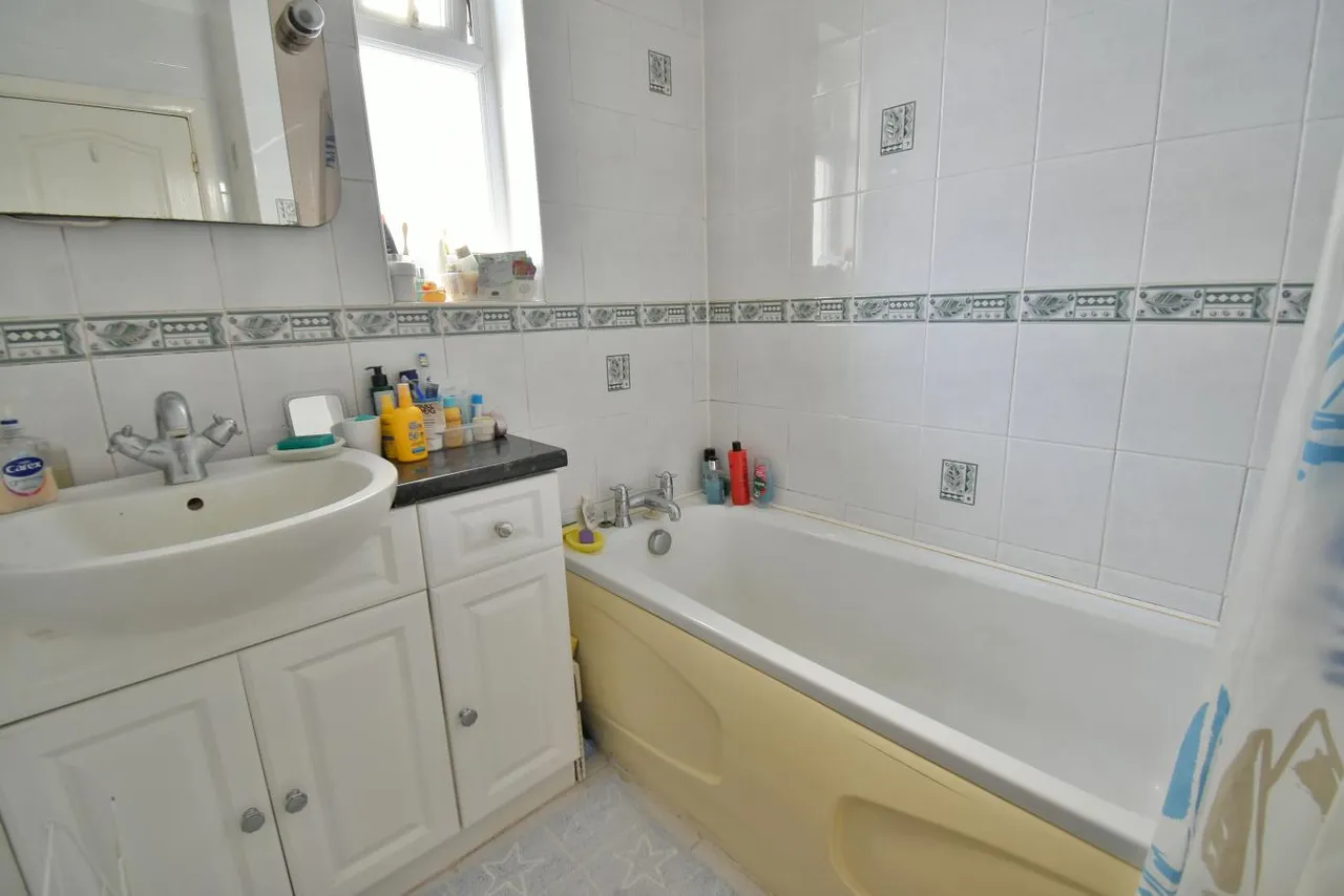 Mags Barrow, BH22, photo 12
