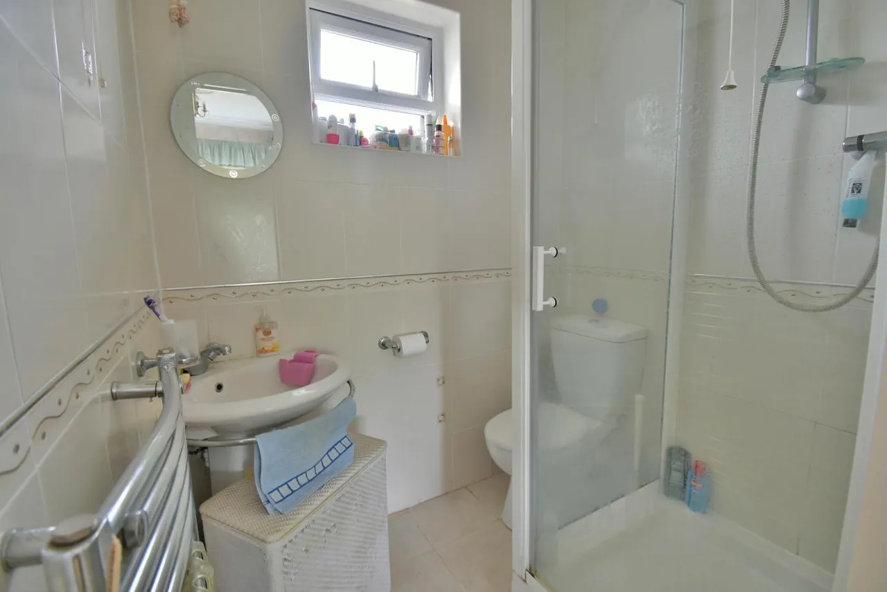 Mags Barrow, BH22, photo 11