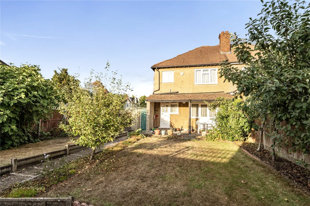 High Road, Whetstone, N20 9PJ, photo 14