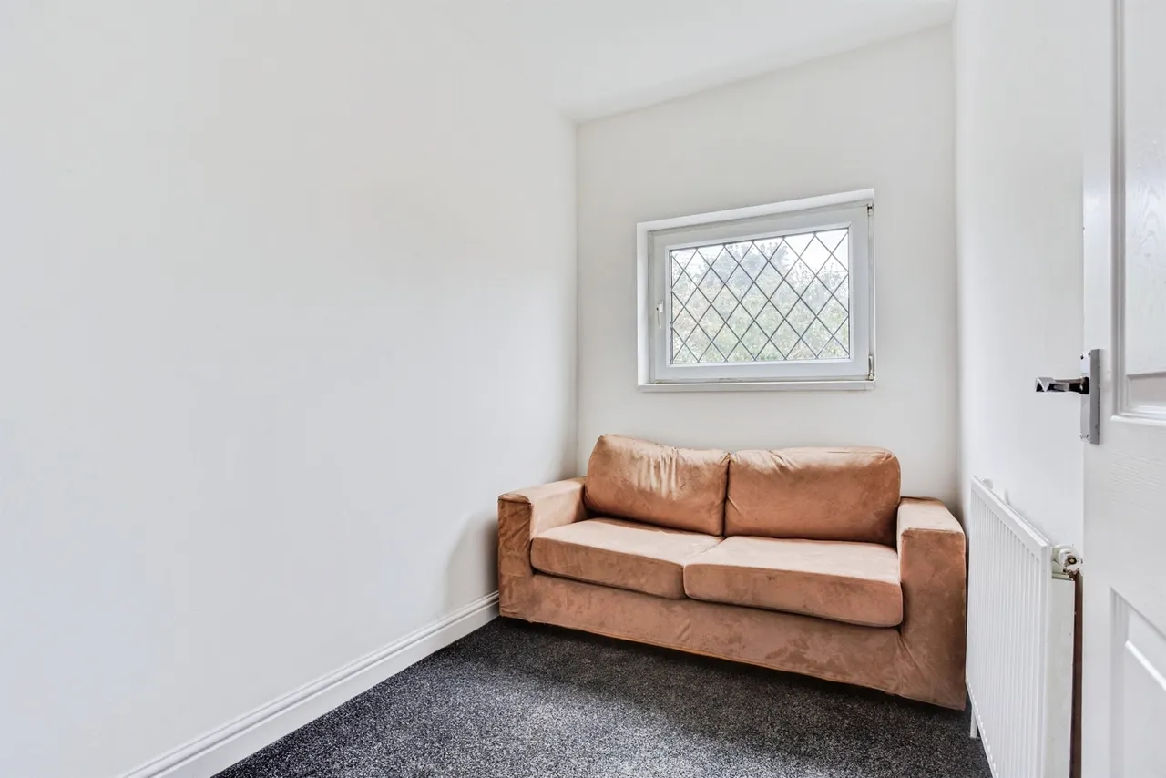 School Lane, Ryhill, WAKEFIELD, photo 10