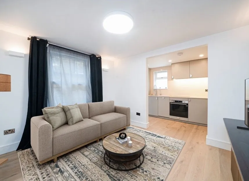 Willow Vale, Shepherds Bush, W12, photo 2