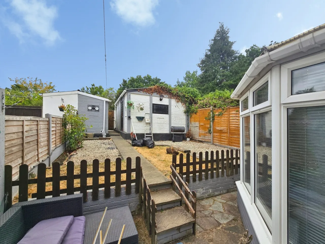 Potters Crescent, Ash, Surrey, GU12 6AY, photo 5