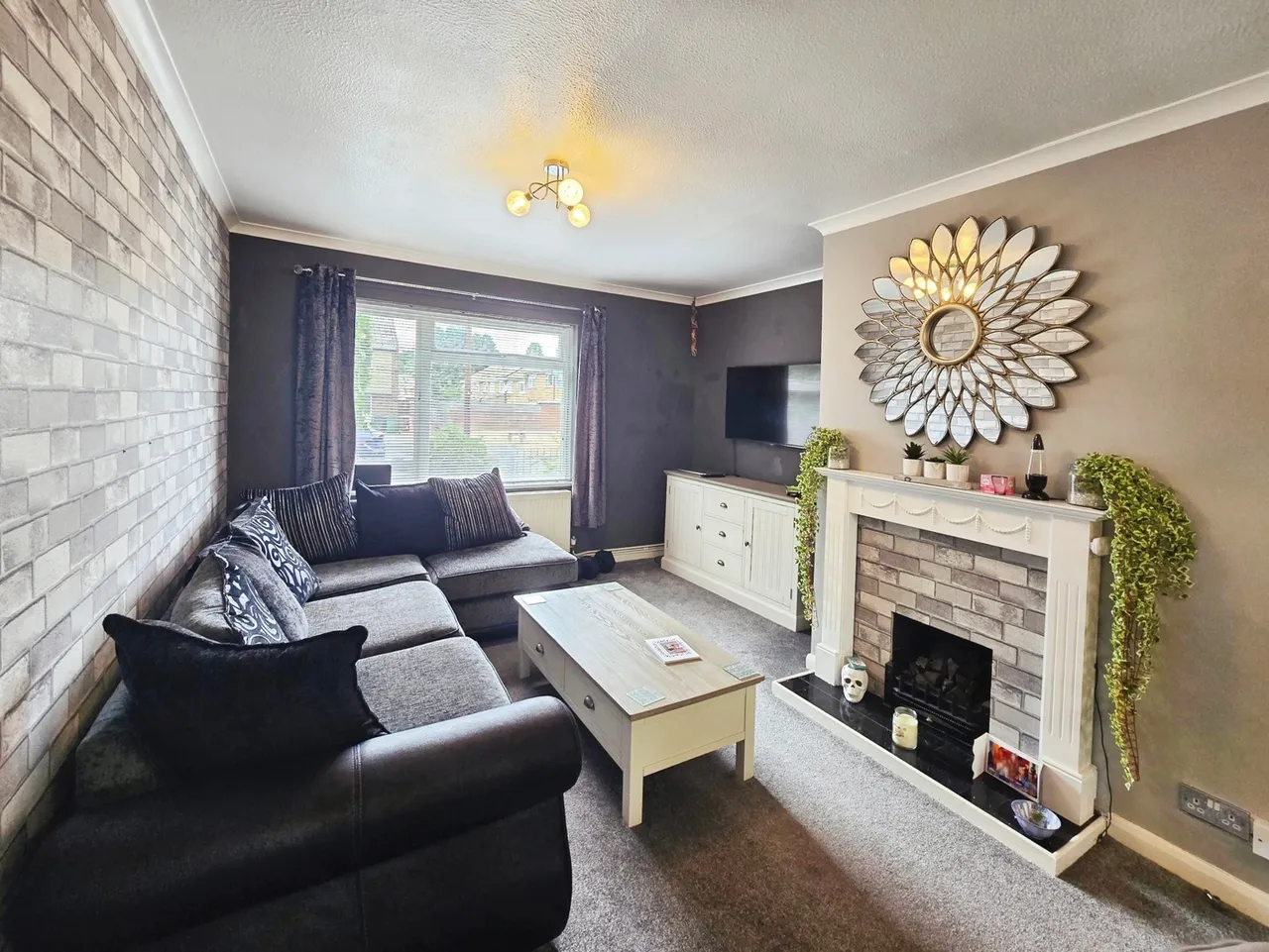 Potters Crescent, Ash, Surrey, GU12 6AY, photo 4