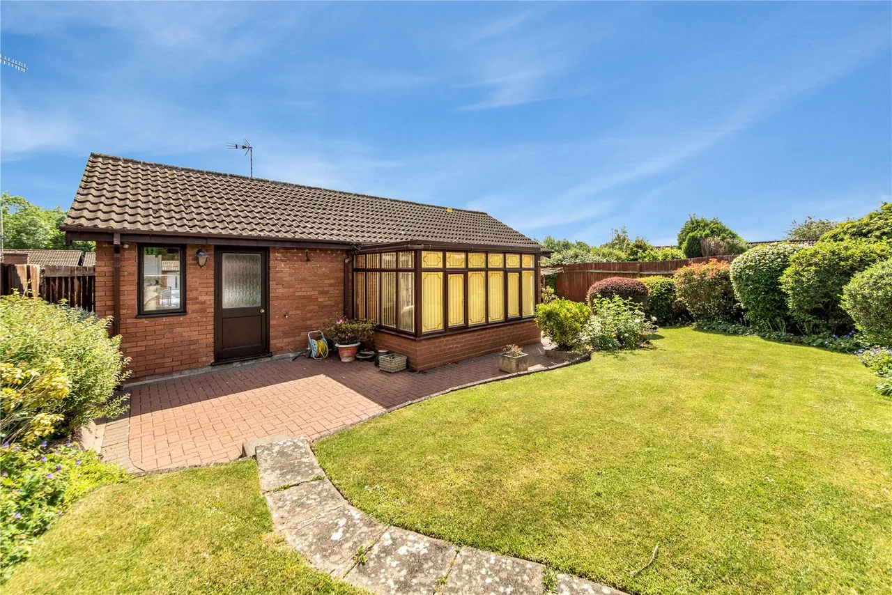 Eldersfield Close, Church Hill North, Redditch, Worcestershire, B98 9NG, photo 4