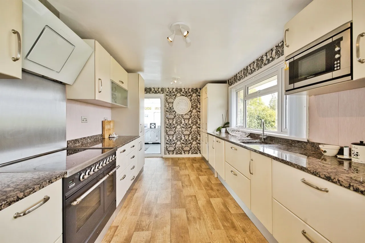 Bakers Dozen, Wayford, Crewkerne, photo 4
