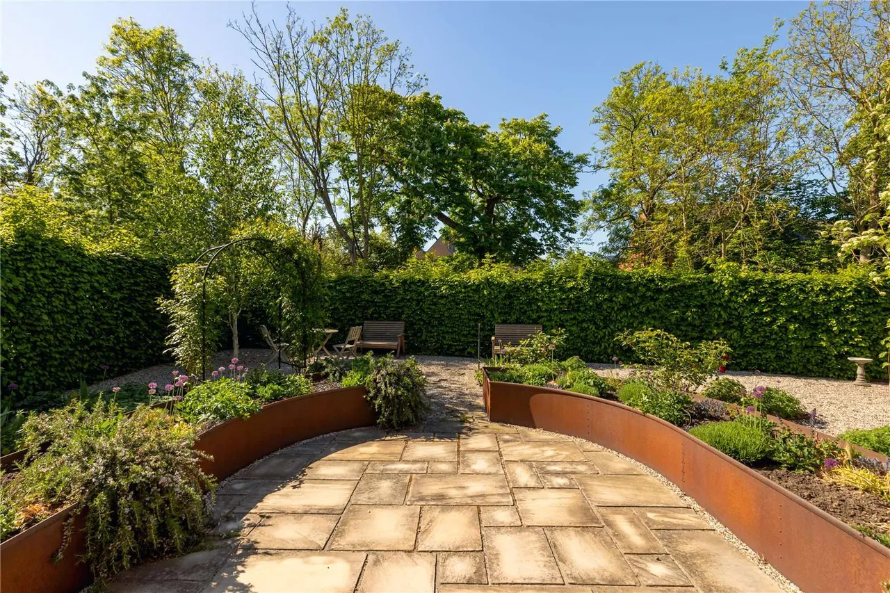 Maris Lane, Trumpington, Cambridge, Cambridgeshire, CB2 9LG, photo 12