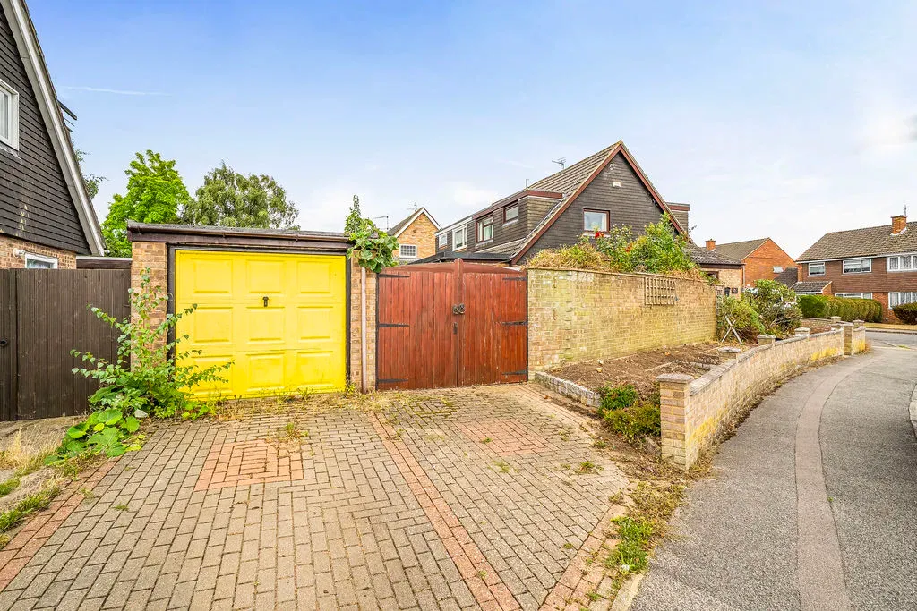 Celina Close, Bletchley, Milton Keynes, Buckinghamshire, MK2 3LS, photo 8