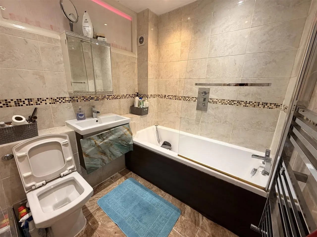 Hedge Lane, London N13 5SX, photo 4