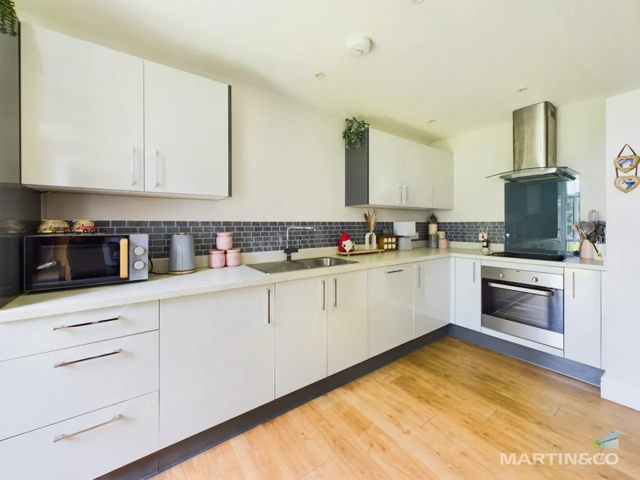 Apartment 2 Miller House, 2a Church Road, photo 8
