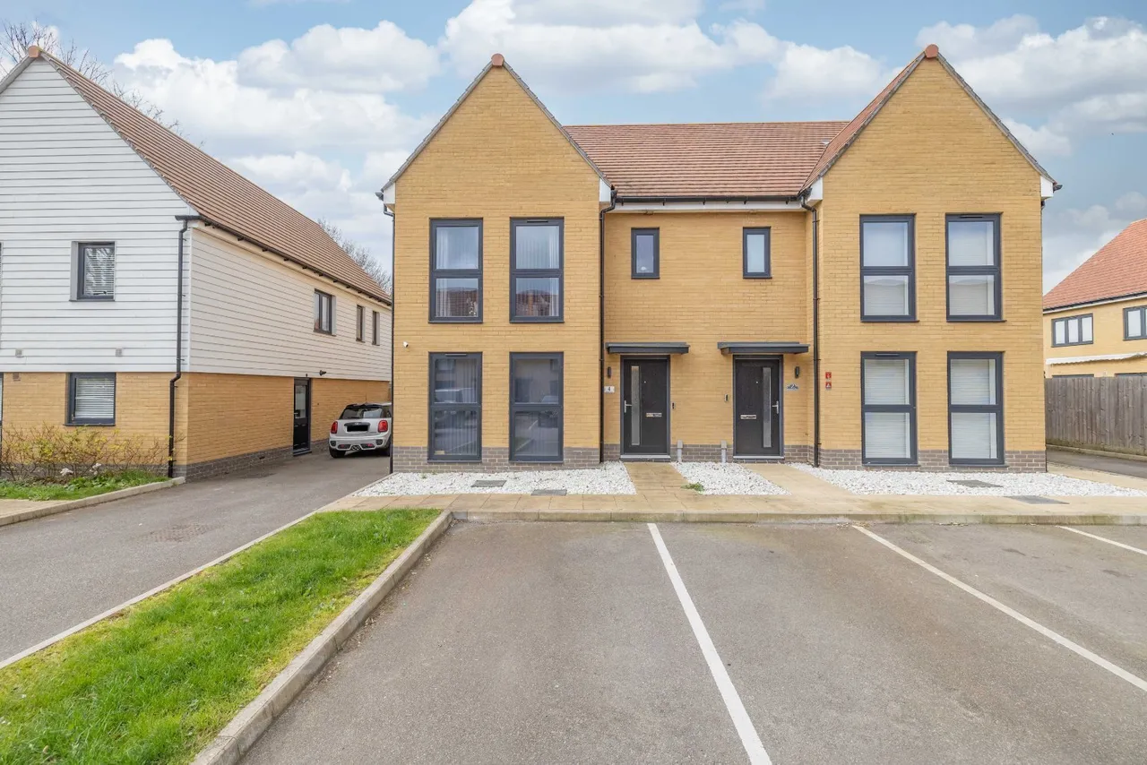 3 bed house for sale, Brickearth Mews, Faversham, ME13