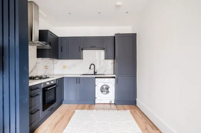 Elsham Road, London, W14, photo 10