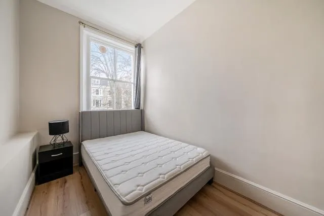 Elsham Road, London, W14, photo 12