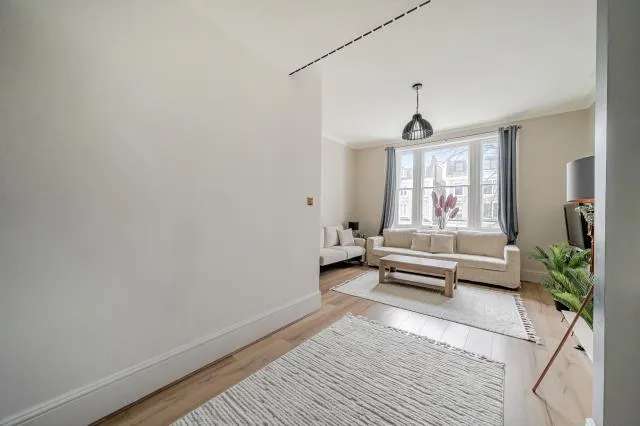 Elsham Road, London, W14, photo 6