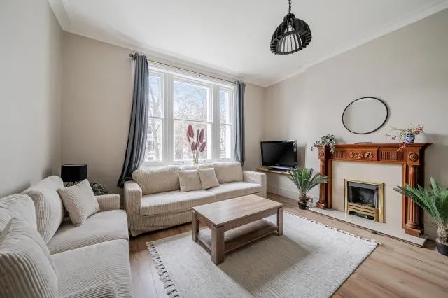 Elsham Road, London, W14, photo 2