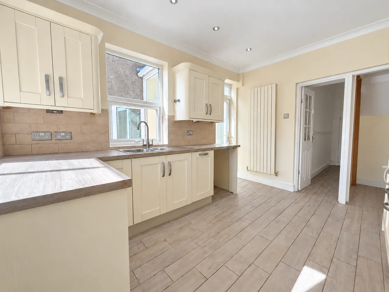 Robert Street, Manselton, photo 12