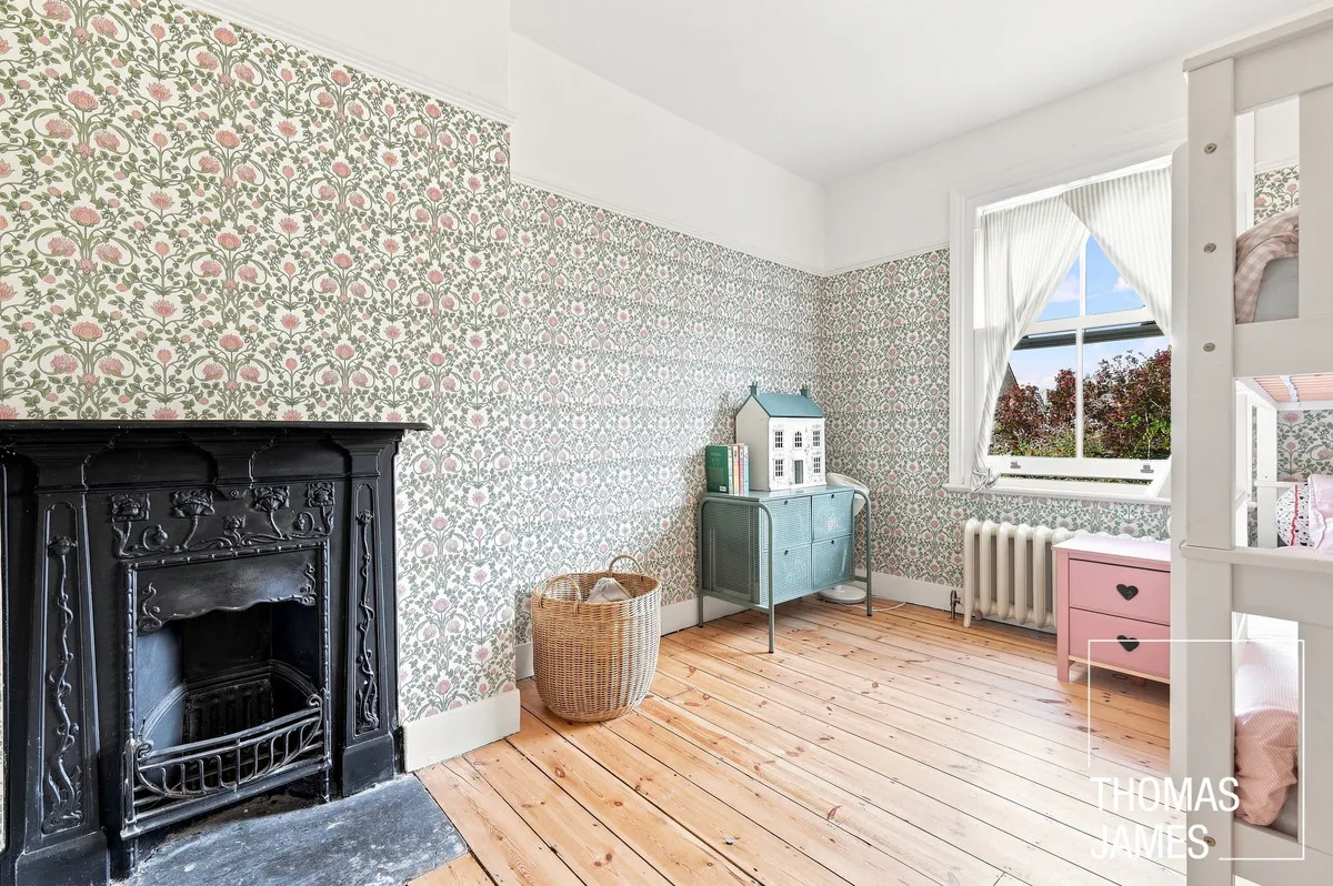 Amberley Road, Enfield, EN1, photo 15