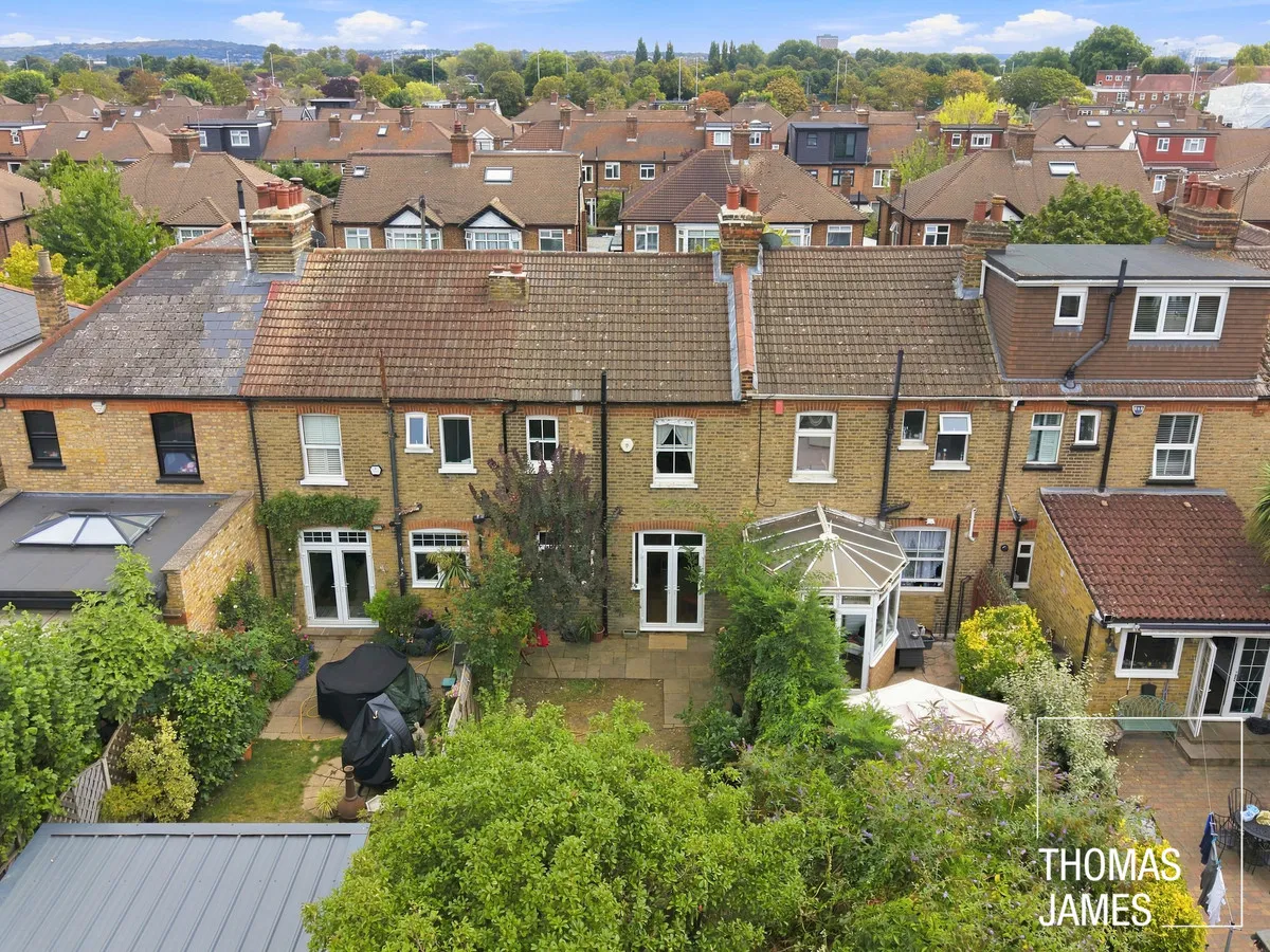 Amberley Road, Enfield, EN1, photo 19