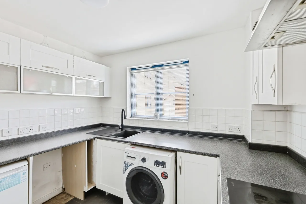 West Cotton Close, Northampton, Northamptonshire, NN4, photo 3